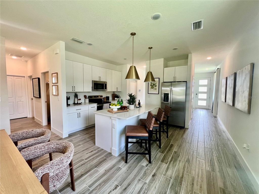 Photo of 280 Elena Lavin Circle, Orlando, FL 32807 (MLS # O6417557)