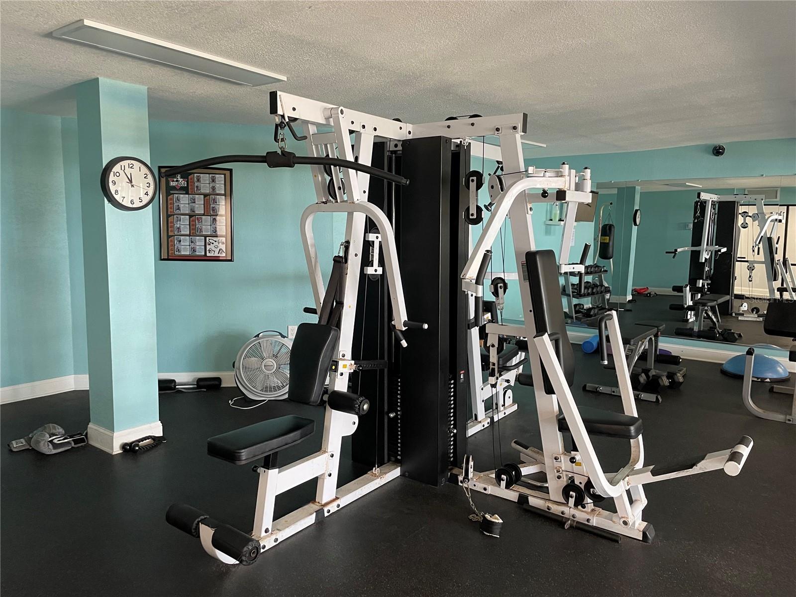 GULF ISLAND BEACH TENNIS - Residential