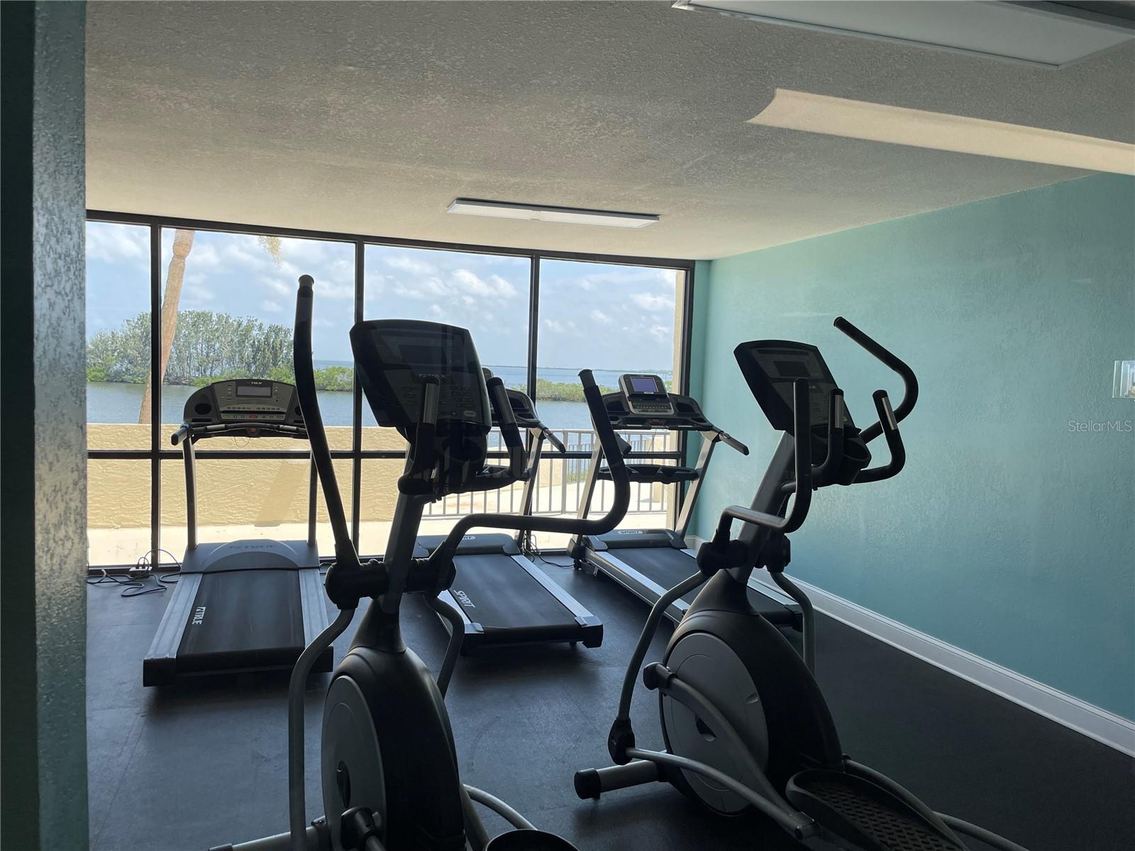 GULF ISLAND BEACH TENNIS - Residential