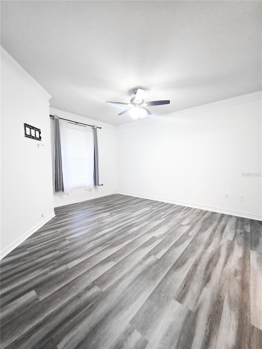 THE VILLAS CONDO - Residential