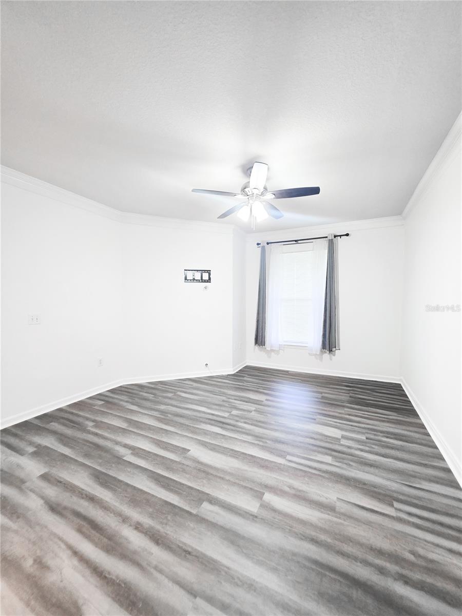 THE VILLAS CONDO - Residential