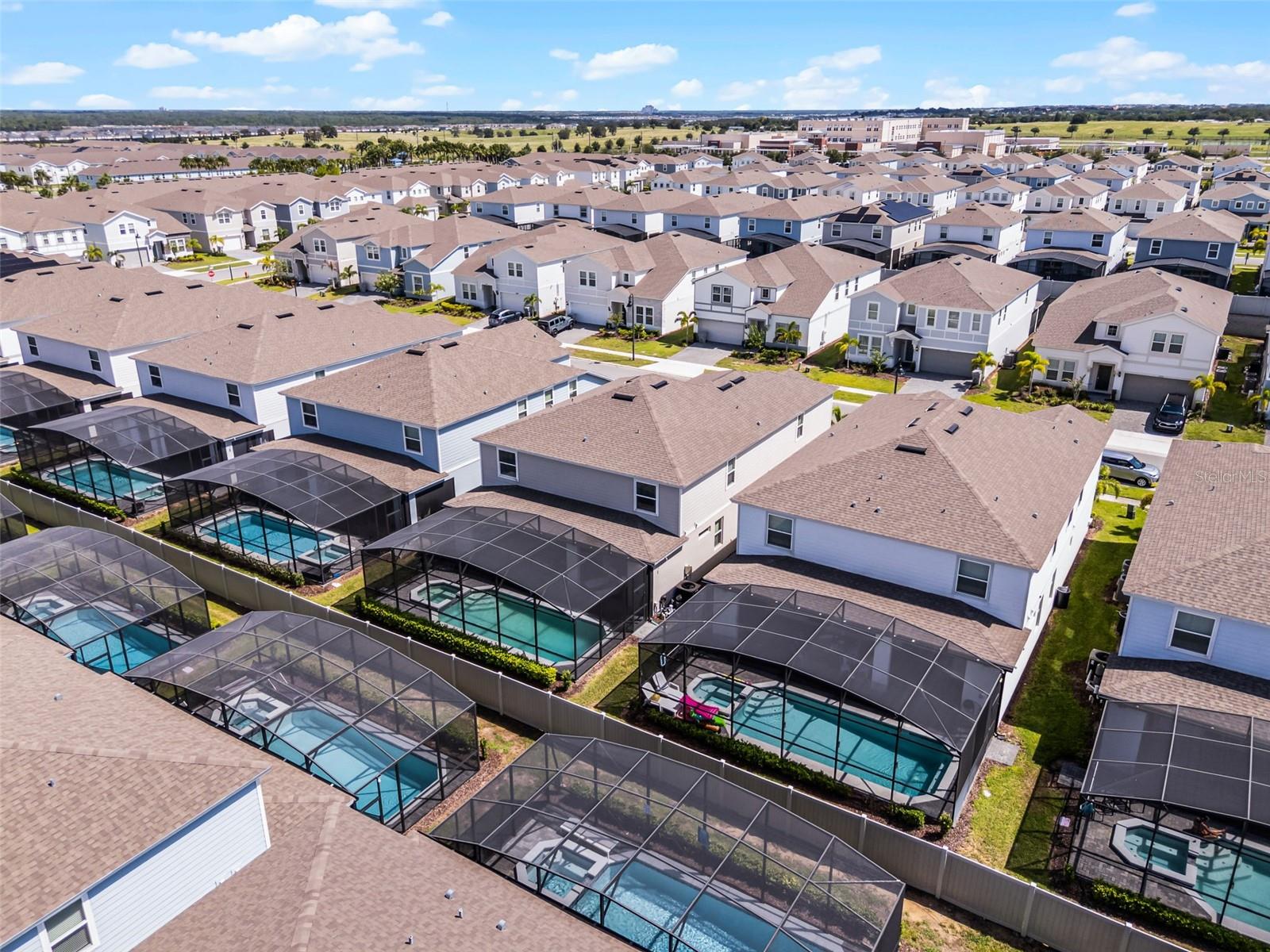 WINDSOR ISLAND RESORT - Residential
