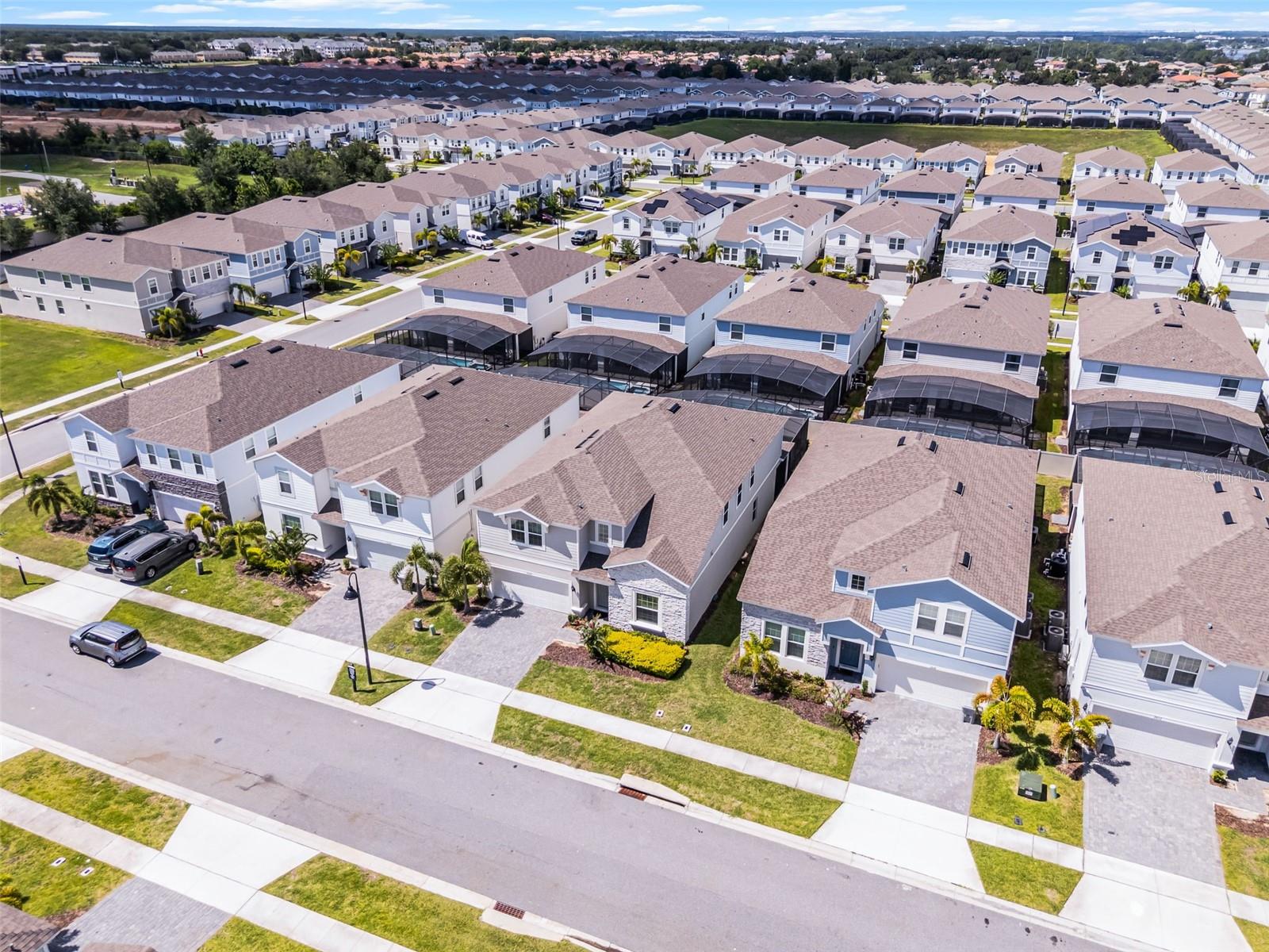 WINDSOR ISLAND RESORT - Residential