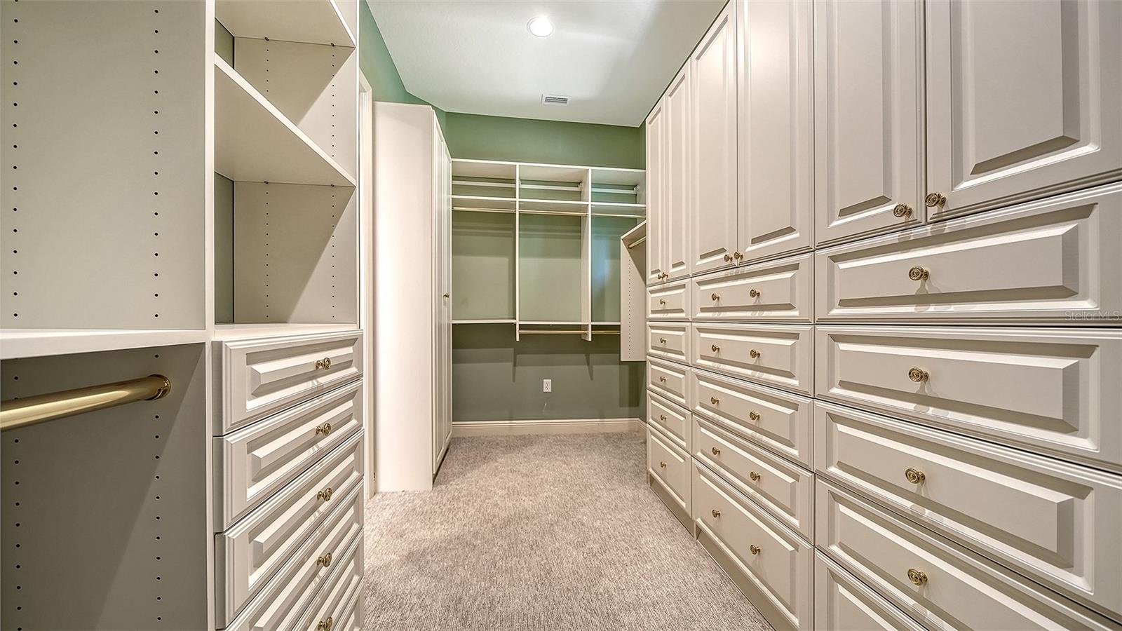 UNIVERSITY PARK & COUNTRY CLUB - Residential