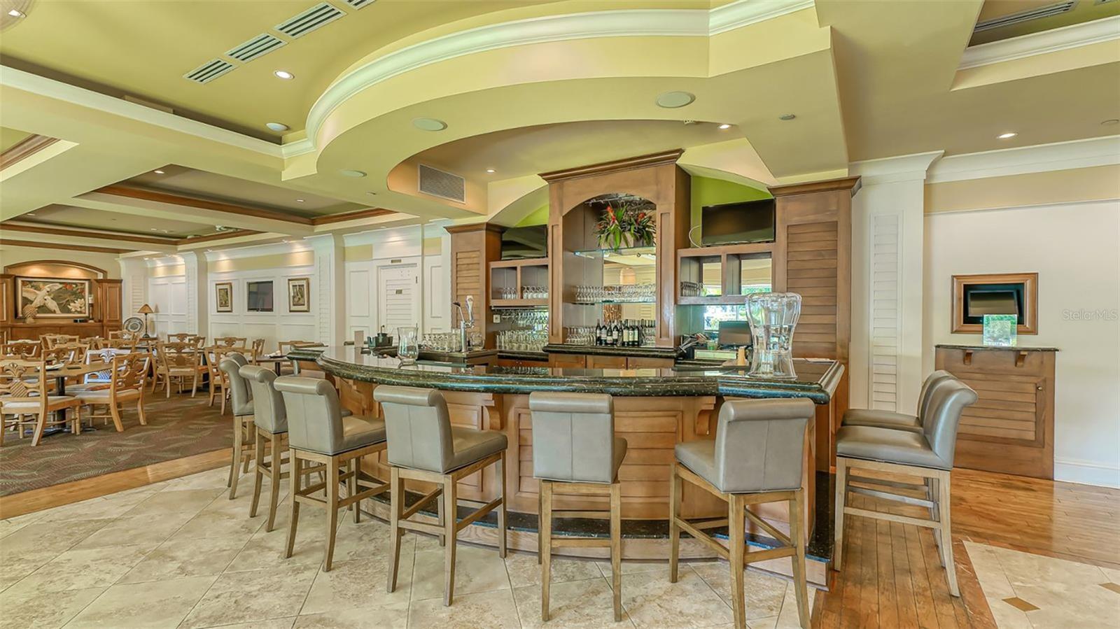 UNIVERSITY PARK & COUNTRY CLUB - Residential