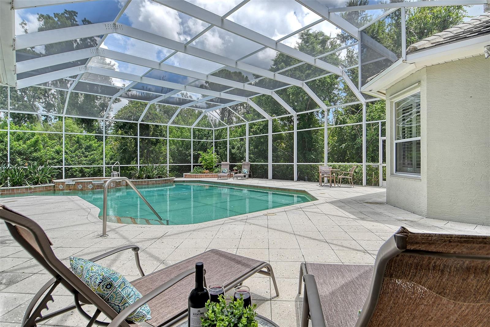 UNIVERSITY PARK & COUNTRY CLUB - Residential