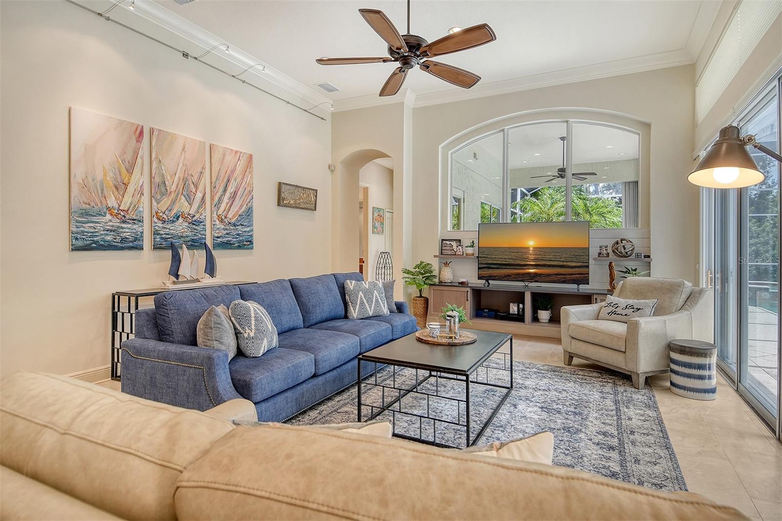 UNIVERSITY PARK & COUNTRY CLUB - Residential