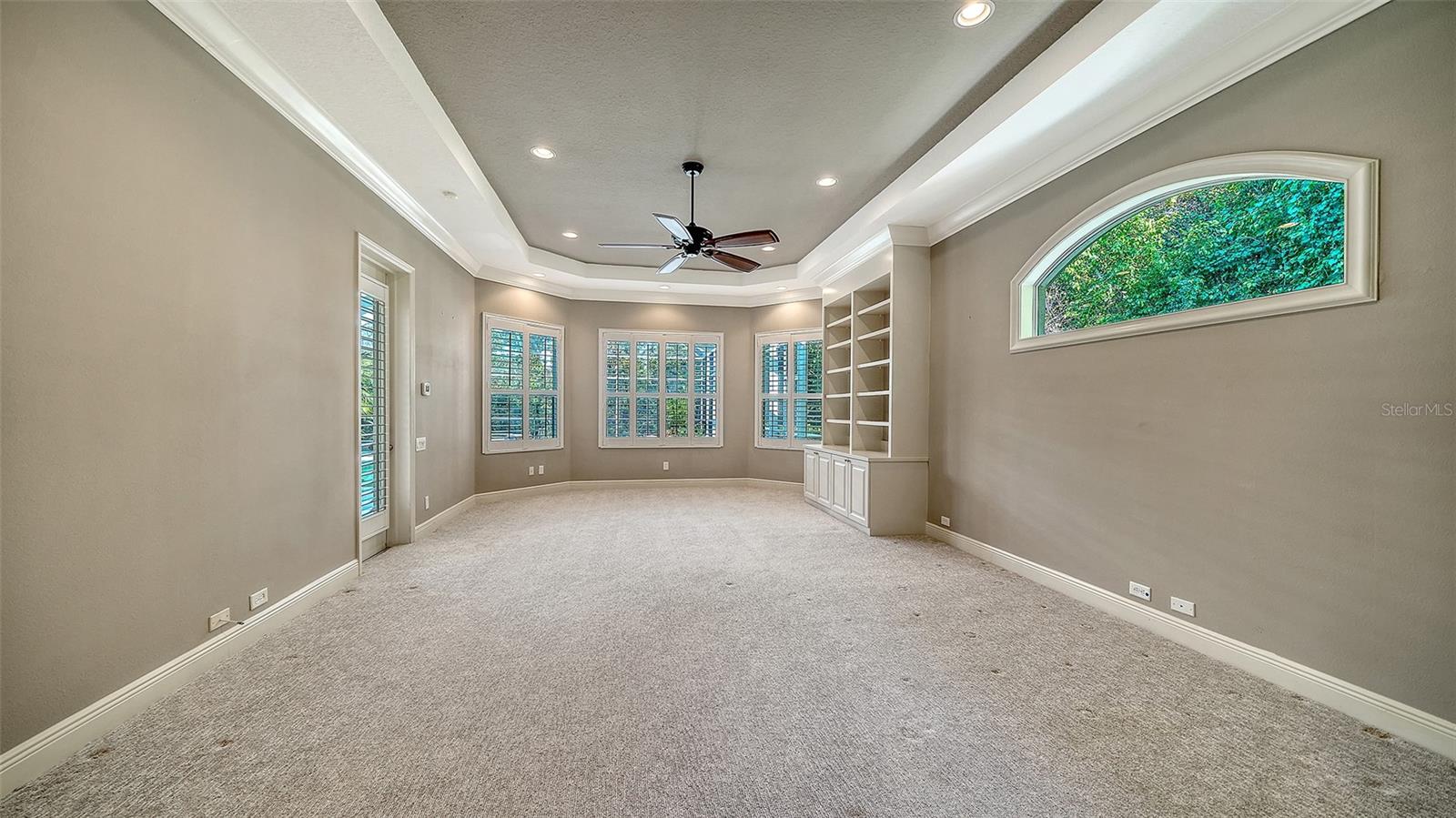 UNIVERSITY PARK & COUNTRY CLUB - Residential