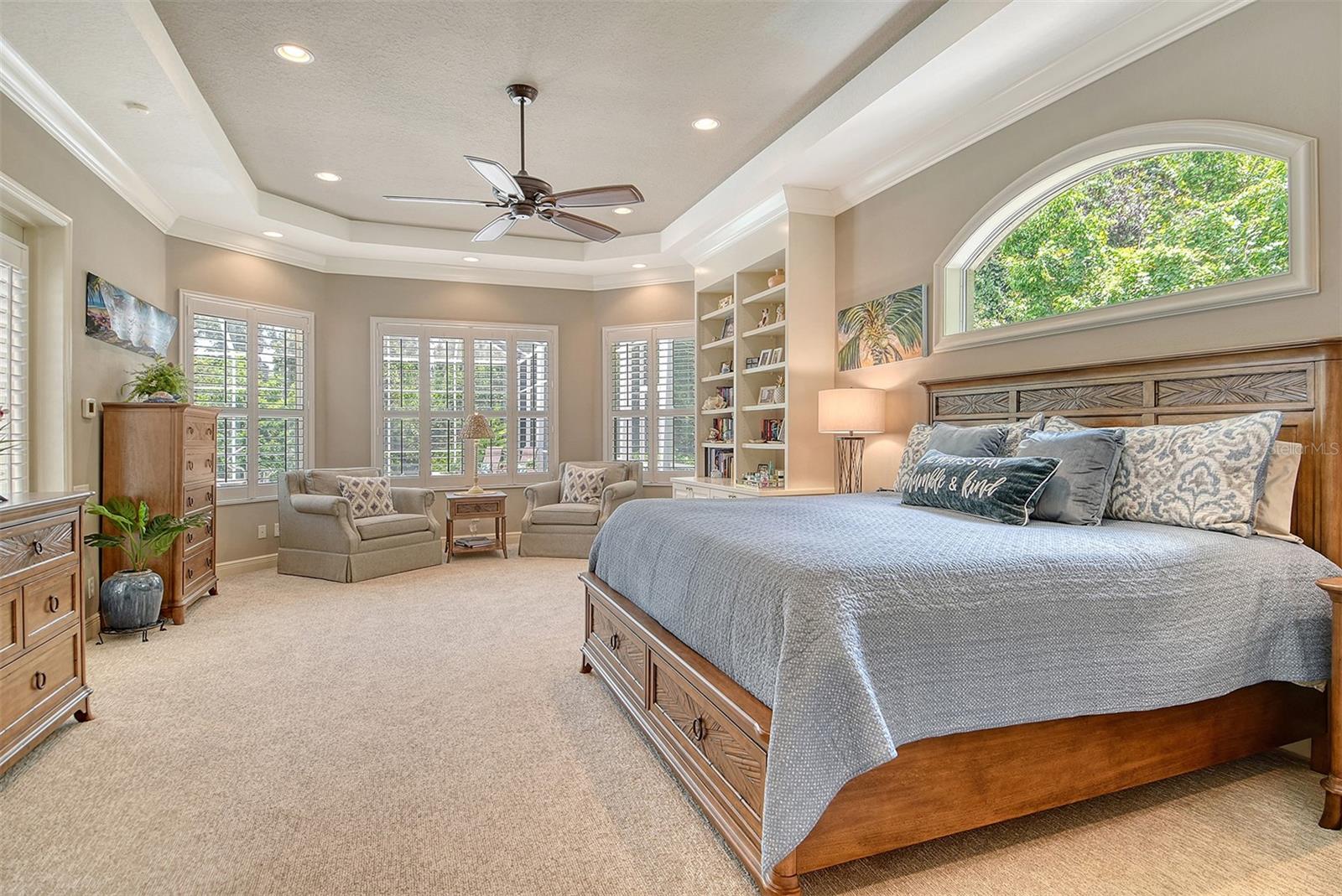 UNIVERSITY PARK & COUNTRY CLUB - Residential