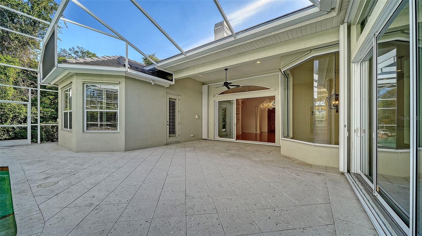 UNIVERSITY PARK & COUNTRY CLUB - Residential