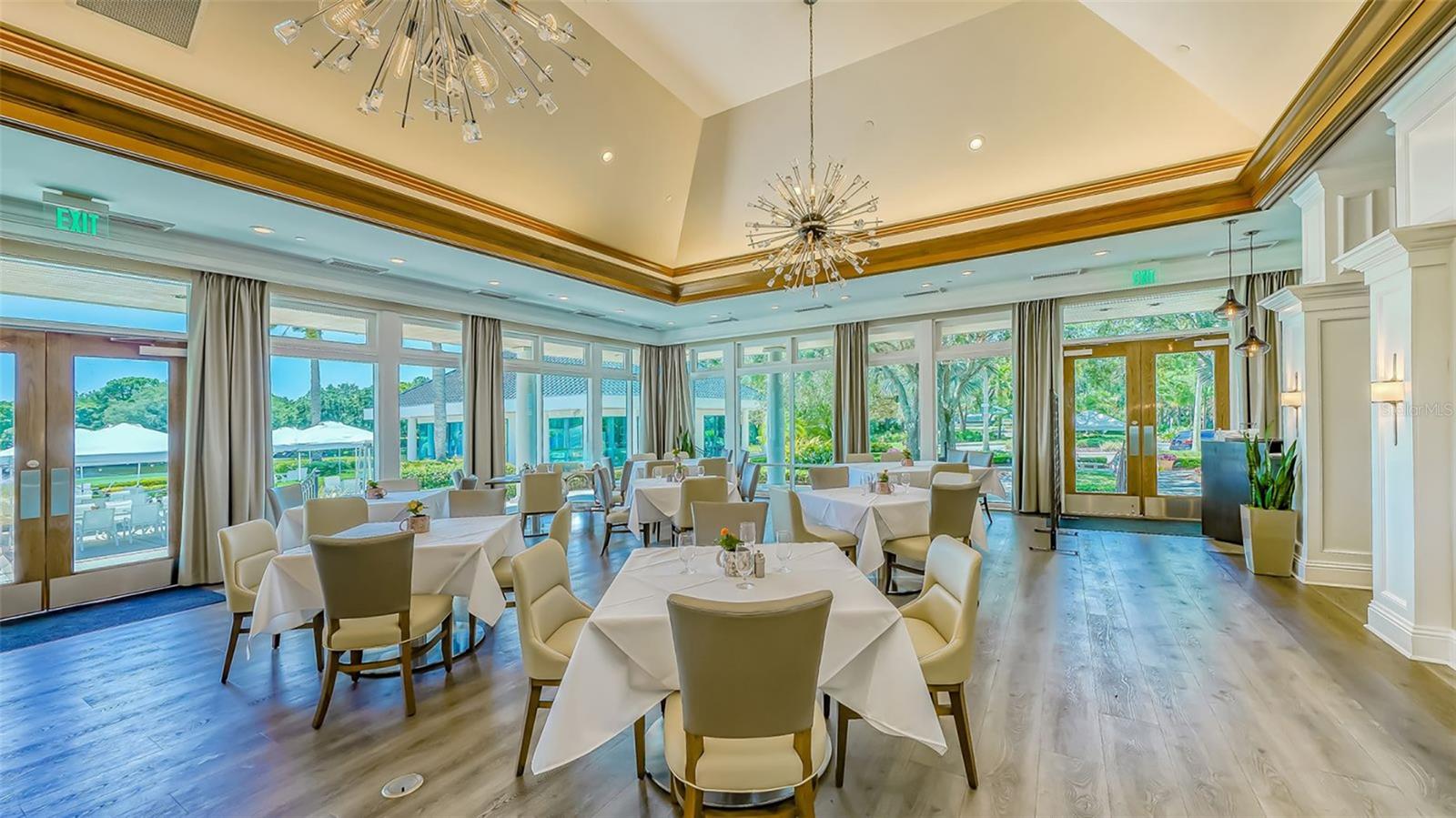 UNIVERSITY PARK & COUNTRY CLUB - Residential