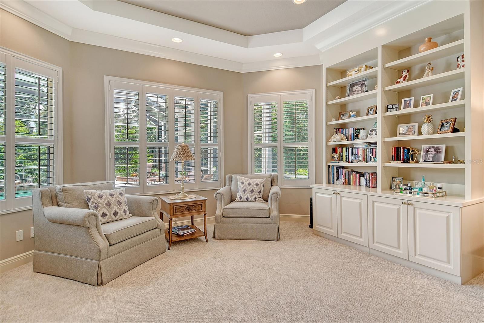 UNIVERSITY PARK & COUNTRY CLUB - Residential