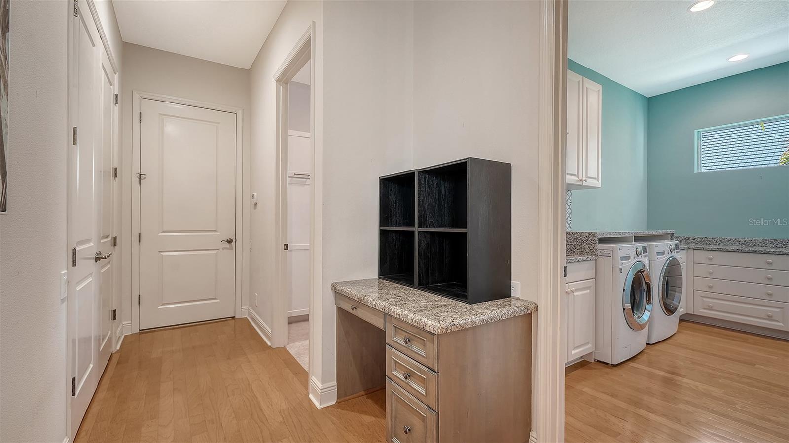 UNIVERSITY PARK & COUNTRY CLUB - Residential