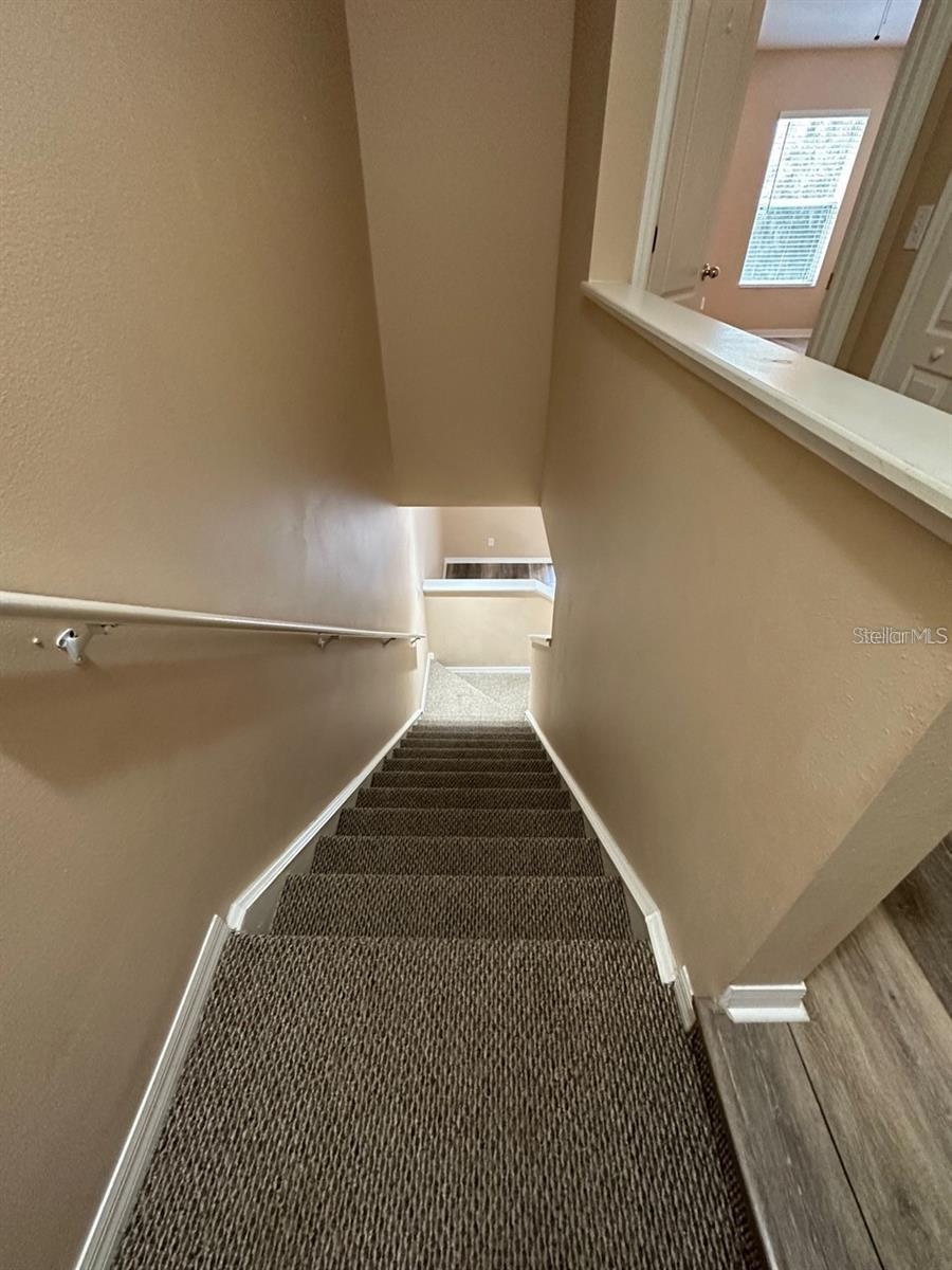 FISHHAWK RANCH TWNHMS PH - Residential Lease