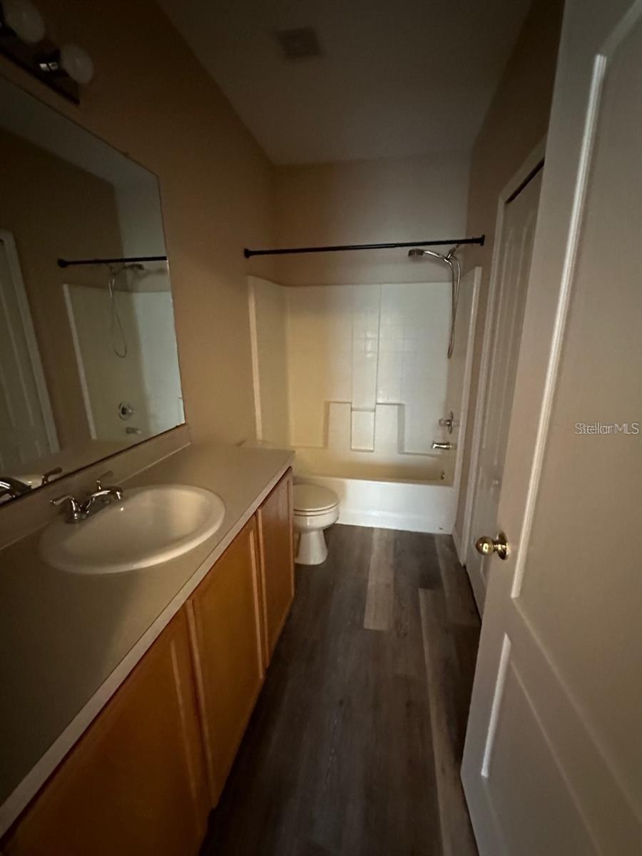 FISHHAWK RANCH TWNHMS PH - Residential Lease