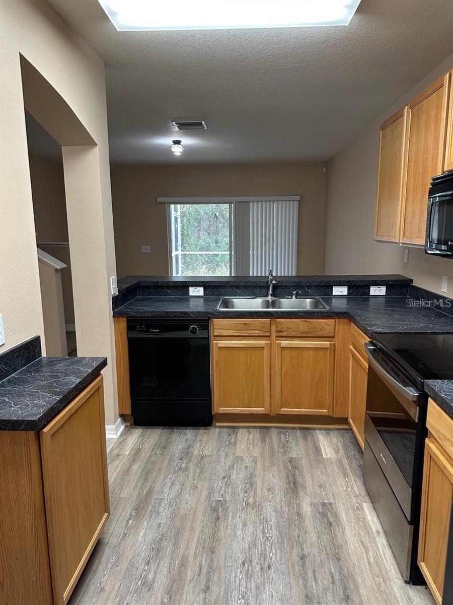 FISHHAWK RANCH TWNHMS PH - Residential Lease