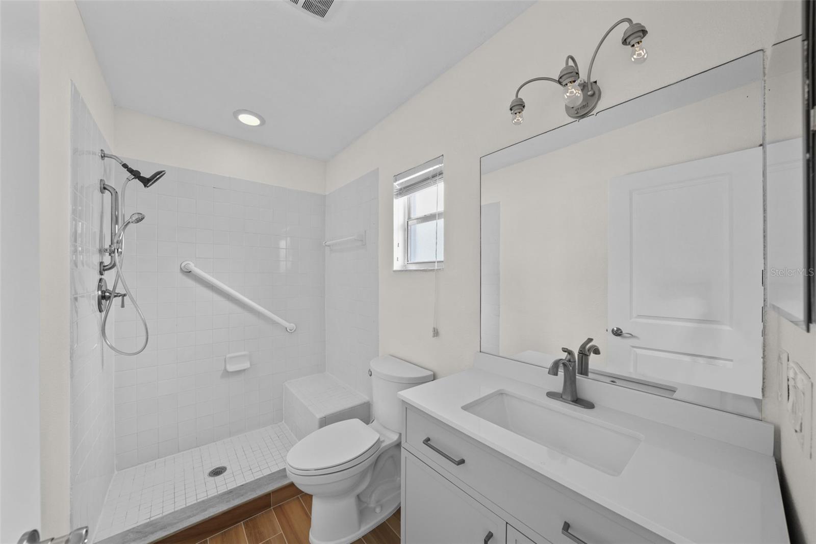 DAVIS ISLANDS - Residential