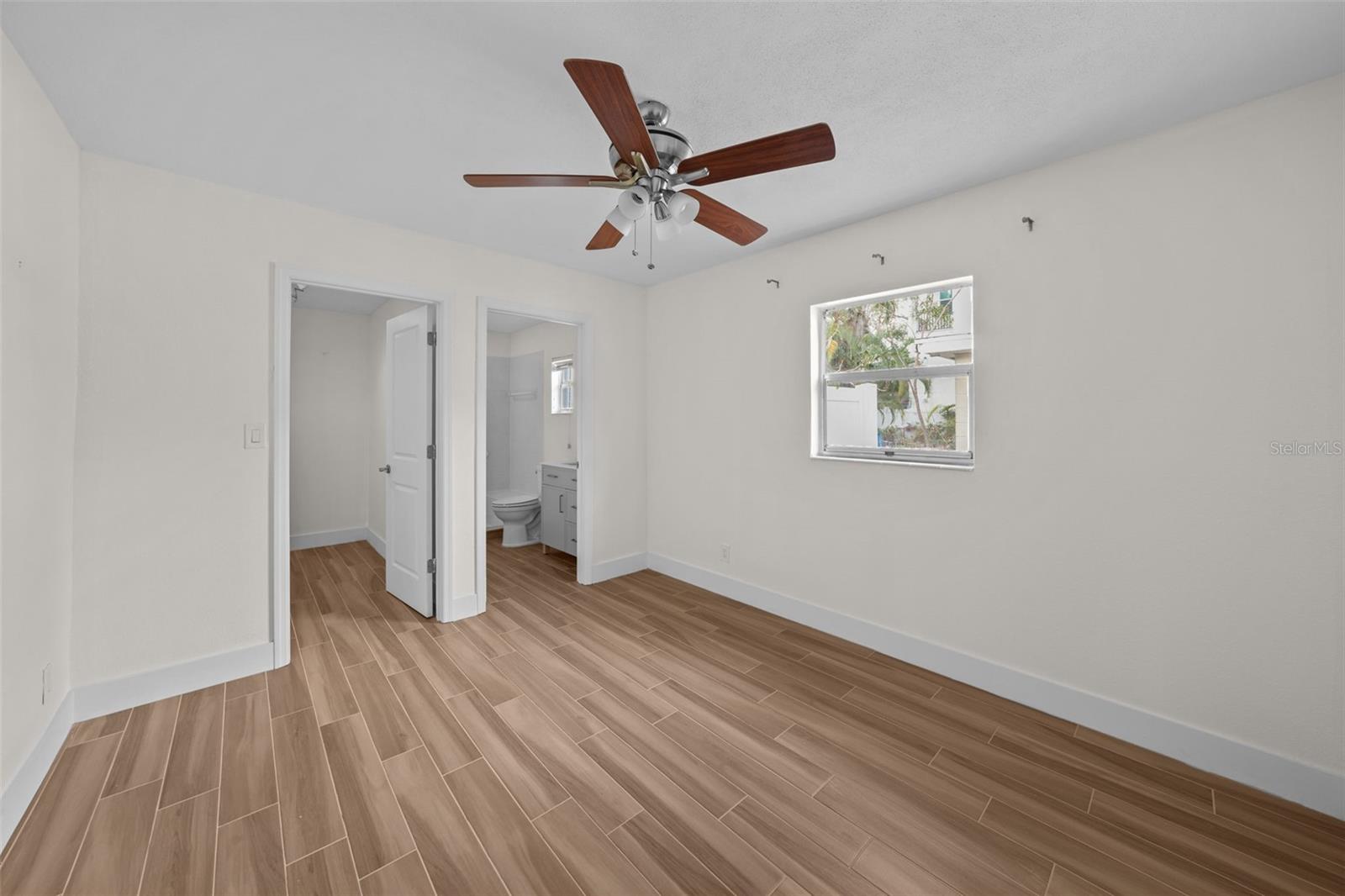 DAVIS ISLANDS - Residential