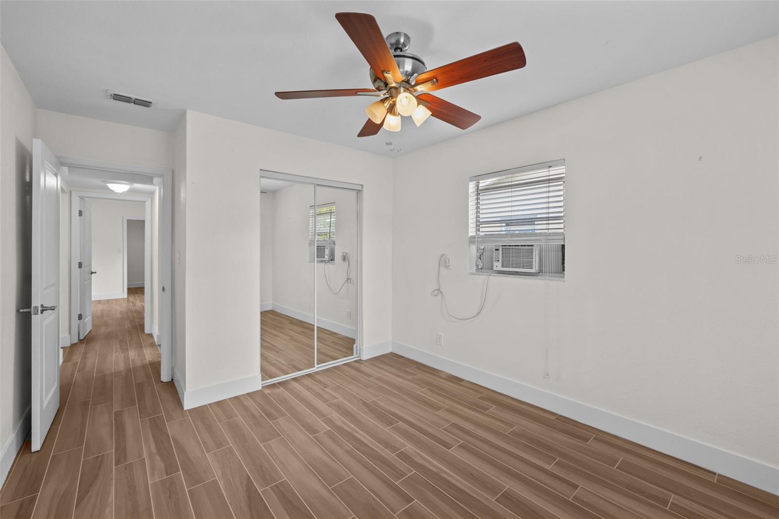 DAVIS ISLANDS - Residential