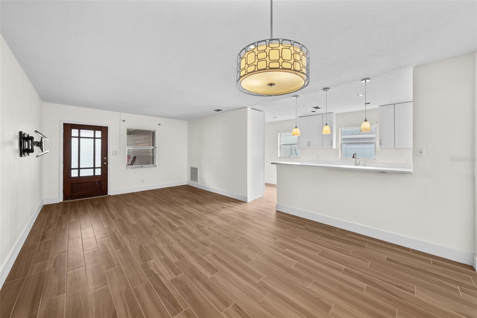 DAVIS ISLANDS - Residential