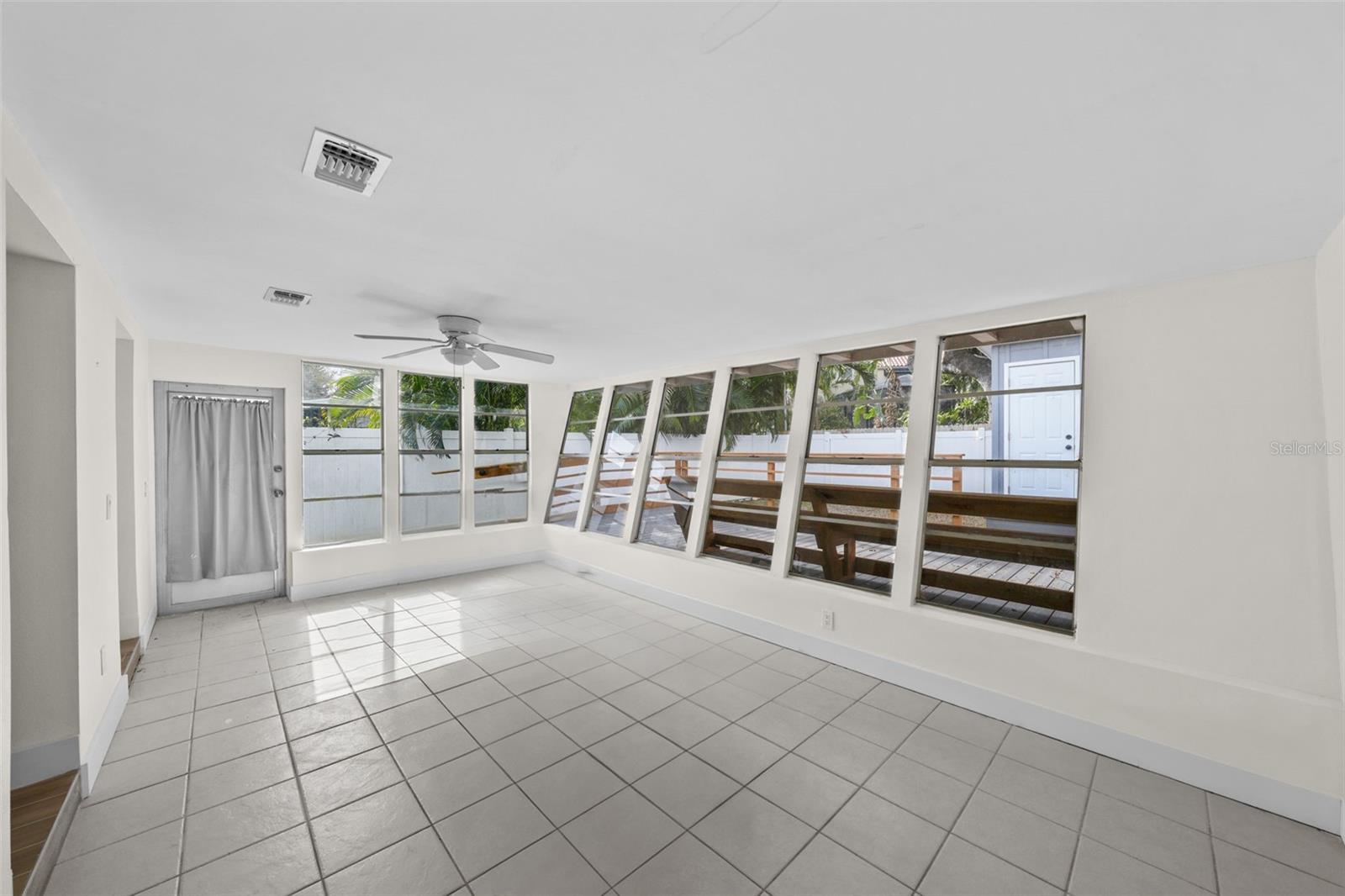 DAVIS ISLANDS - Residential