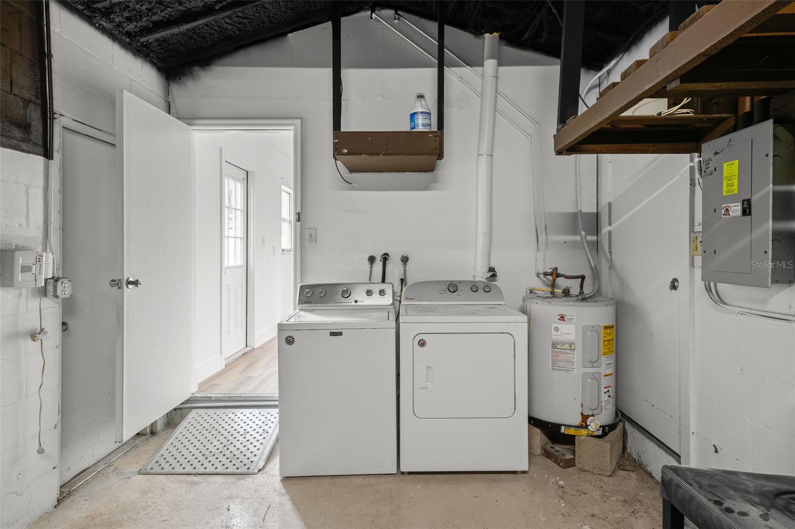 DAVIS ISLANDS - Residential