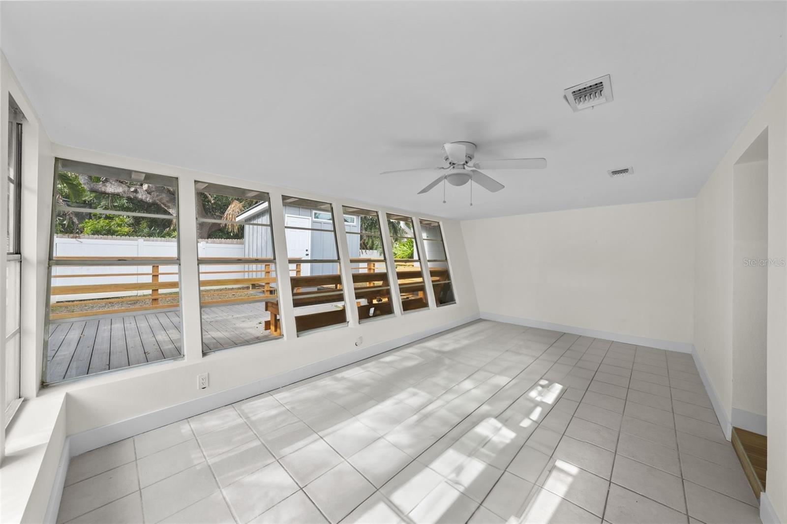 DAVIS ISLANDS - Residential