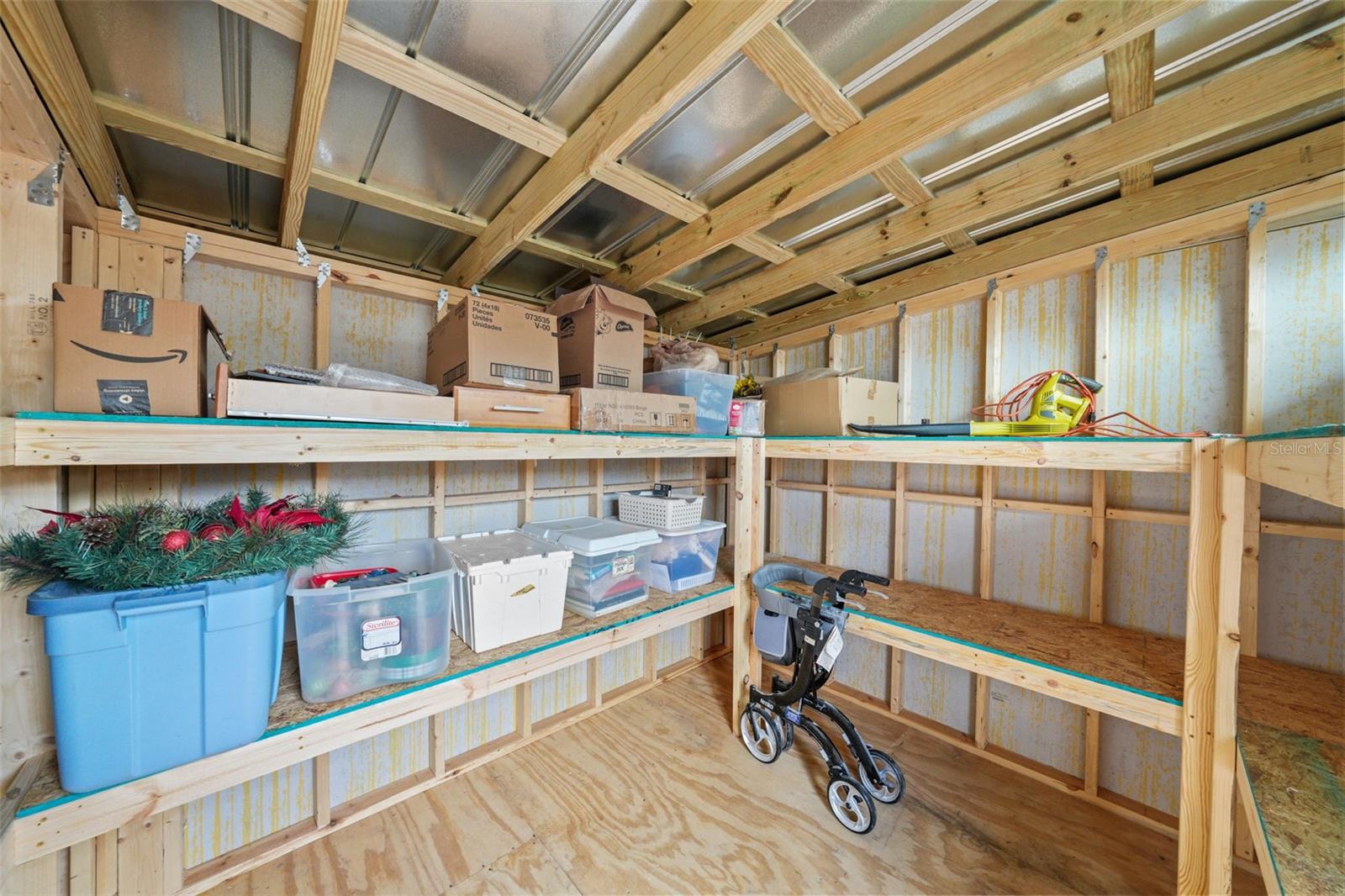 DAVIS ISLANDS - Residential