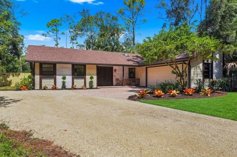 Photo of 10861 Forest Run Drive, Bradenton, FL 34211 (MLS # TB8545232)