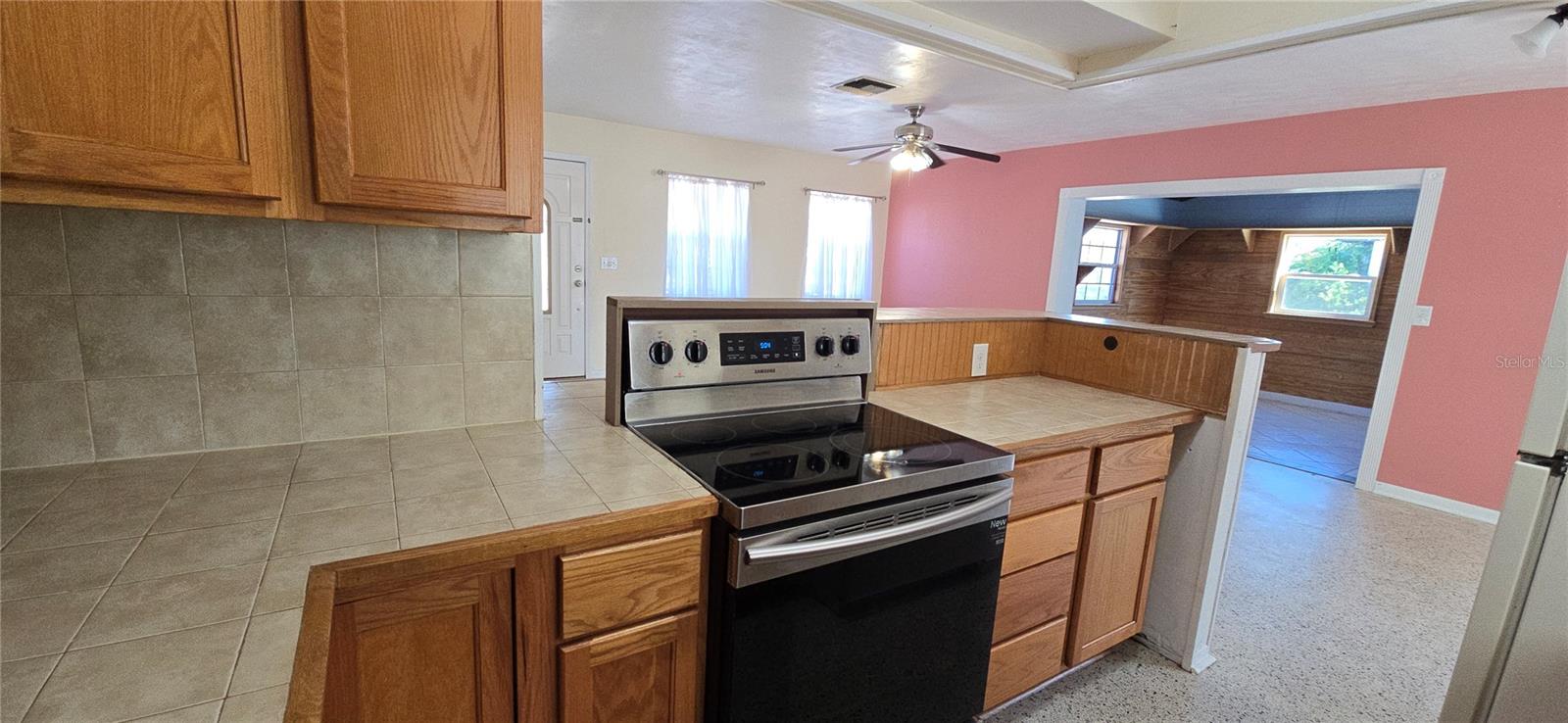 SPRING HILL - Residential