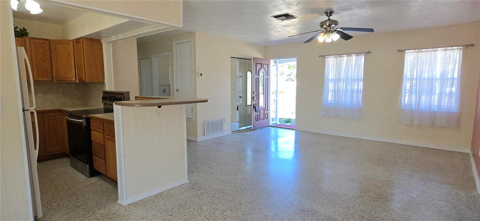 SPRING HILL - Residential