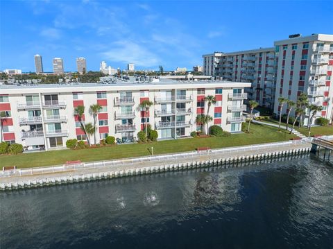 Photo of 2711 N Halifax Avenue #478, Daytona Beach, FL 32118 (MLS # V4947236)