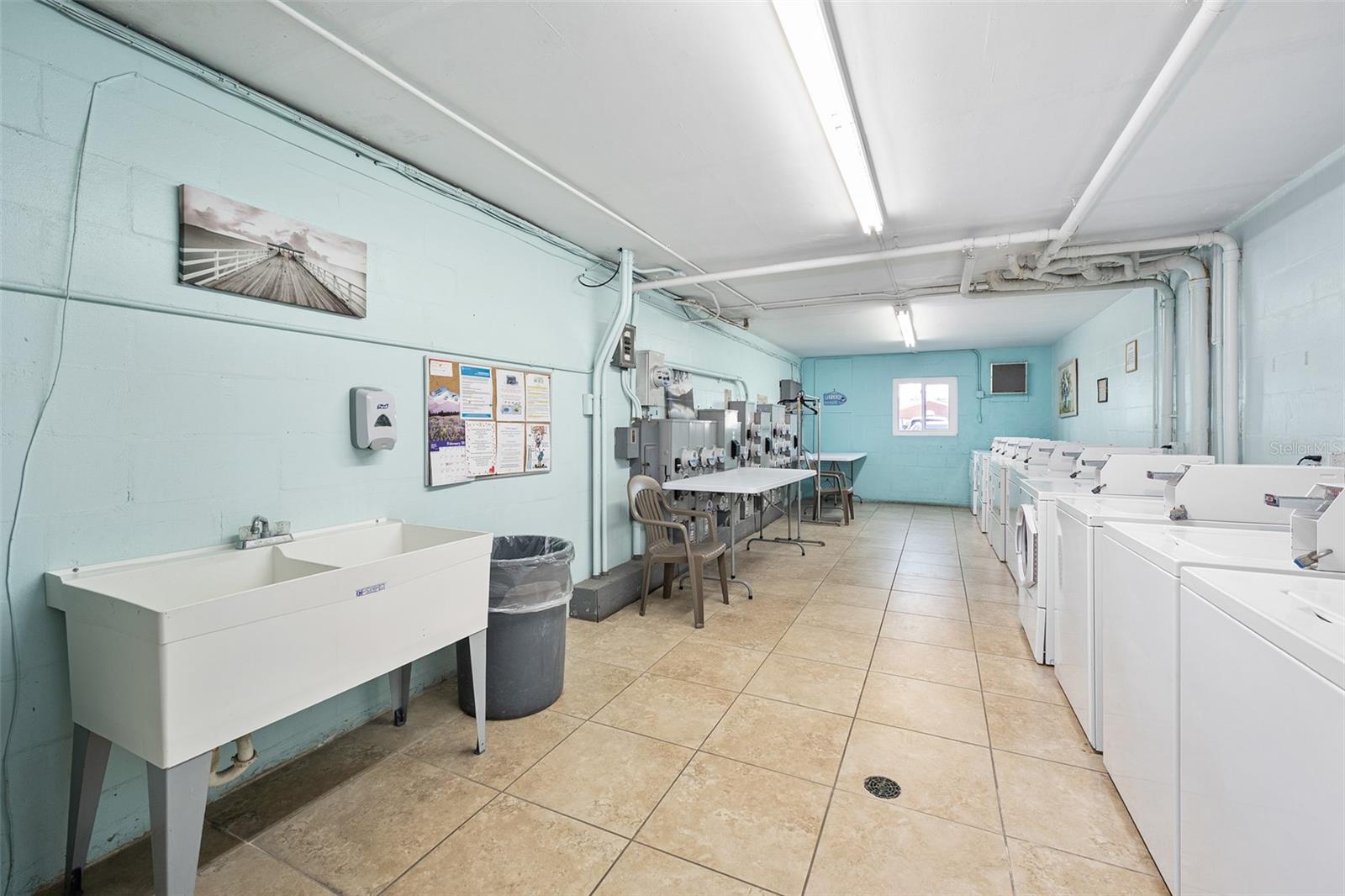 RIVERSIDE CONDO - Residential