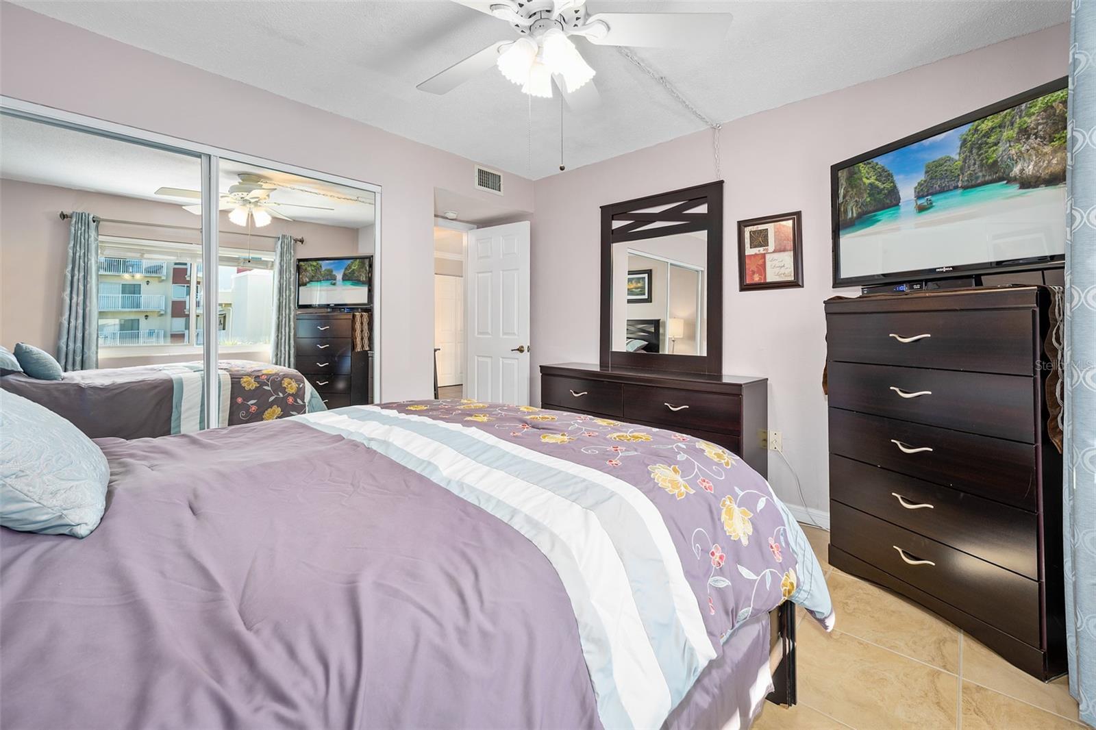 RIVERSIDE CONDO - Residential