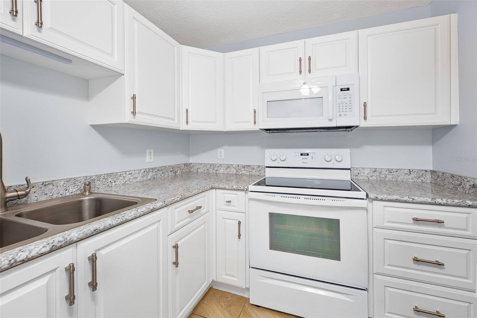 RIVERSIDE CONDO - Residential