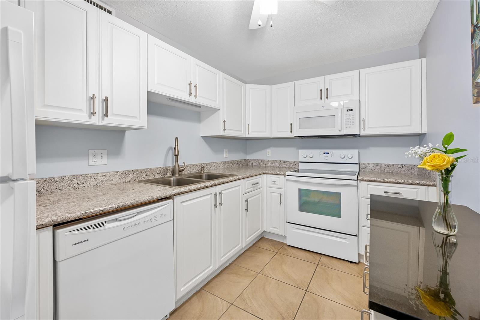 RIVERSIDE CONDO - Residential