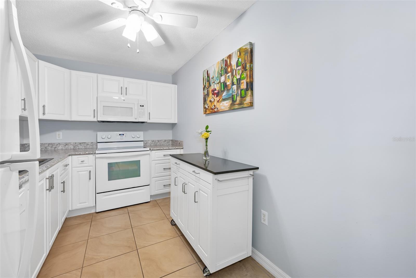 RIVERSIDE CONDO - Residential