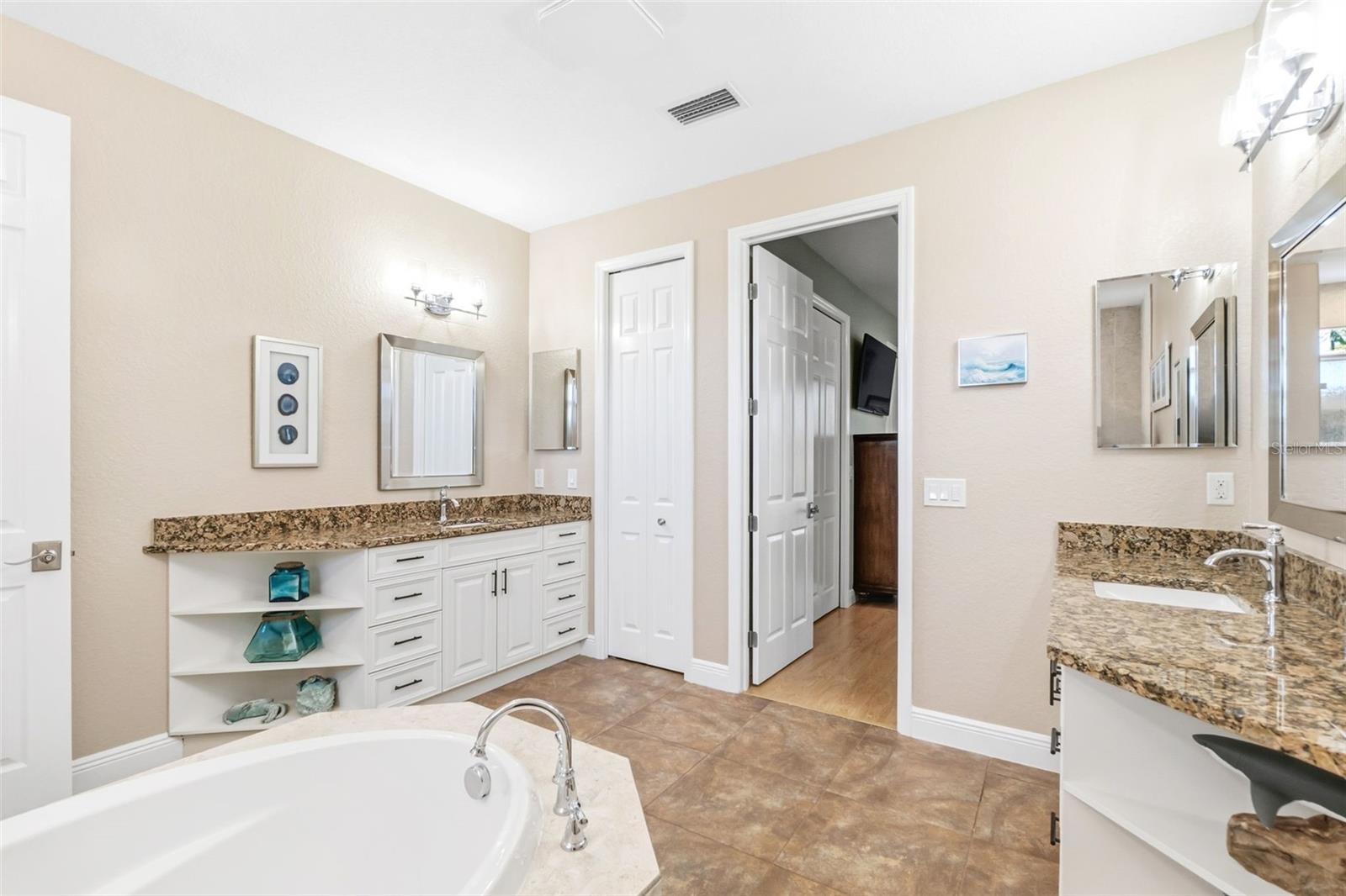 RED HAWK RESERVE PH 1 - Residential