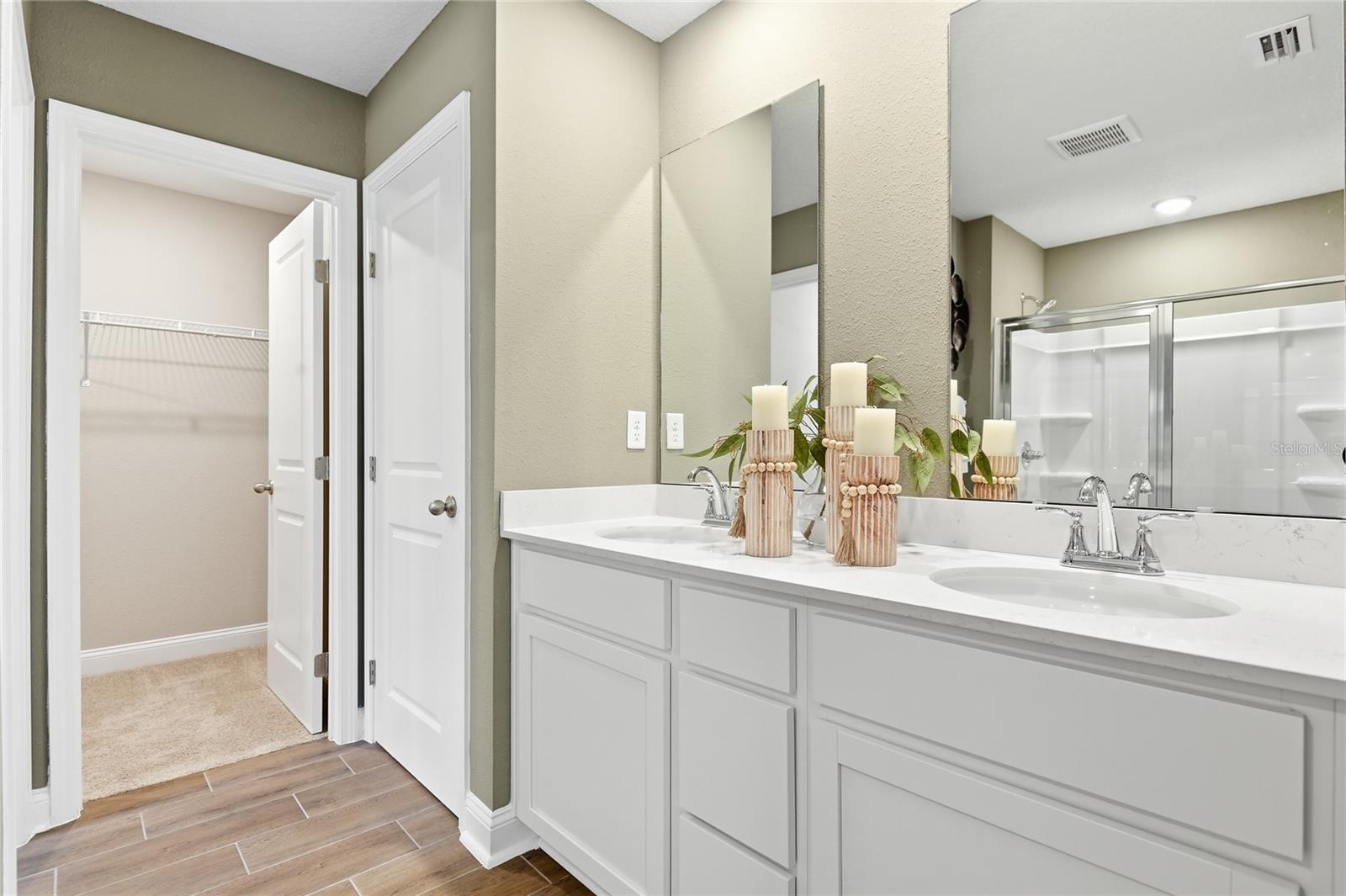 MAPLE RIDGE - Residential