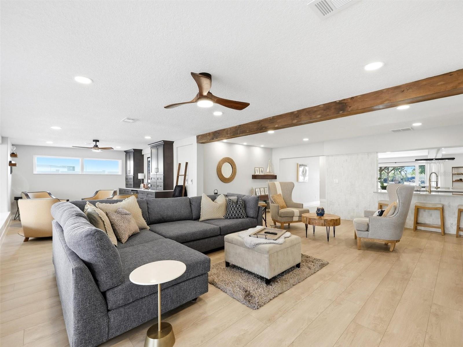 APOLLO BEACH UNIT 13 PT 2 - Residential