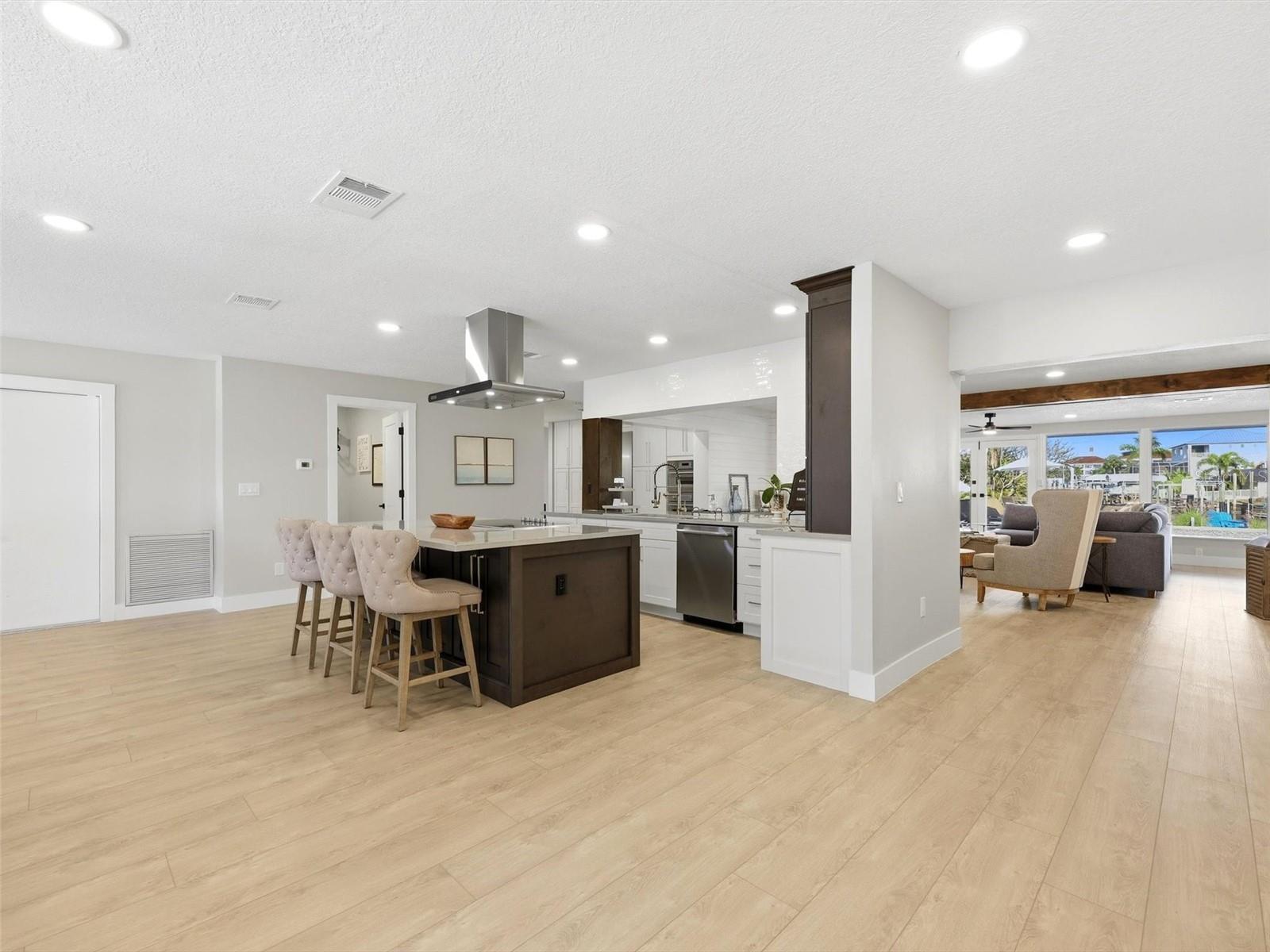 APOLLO BEACH UNIT 13 PT 2 - Residential