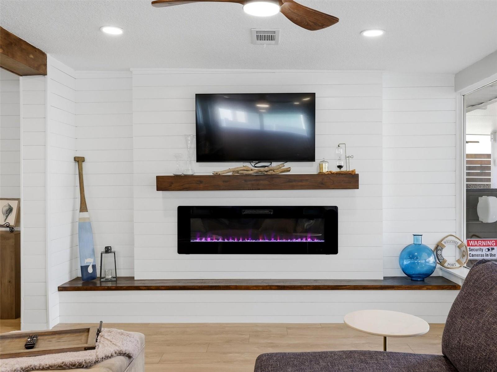 APOLLO BEACH UNIT 13 PT 2 - Residential