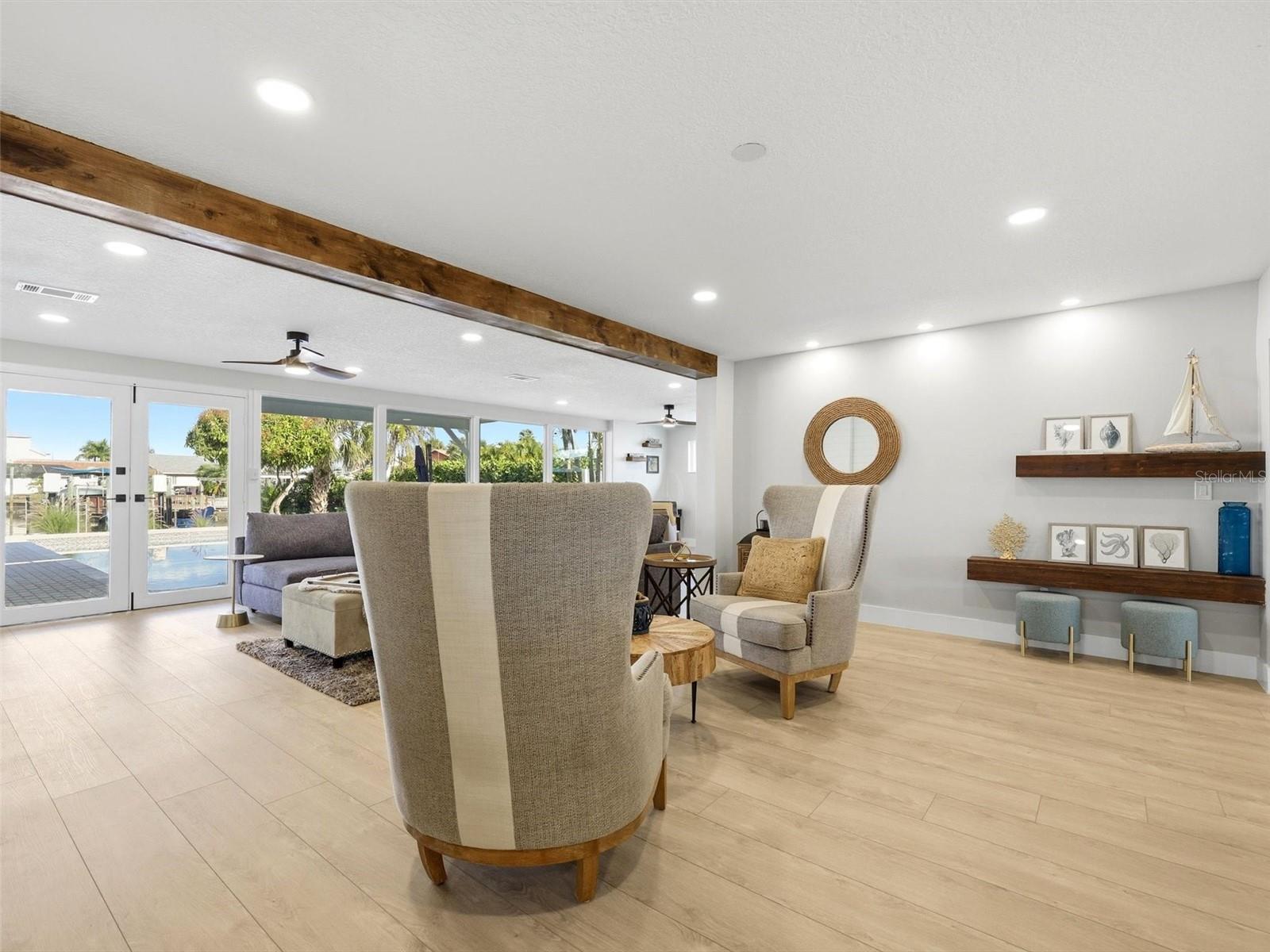 APOLLO BEACH UNIT 13 PT 2 - Residential