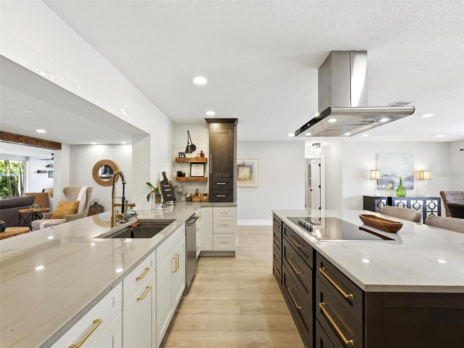 APOLLO BEACH UNIT 13 PT 2 - Residential