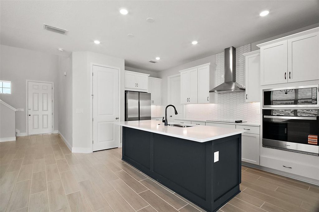 Photo of 2416 Juniper Berry Drive, Minneola, FL 34715 (MLS # G5109237)