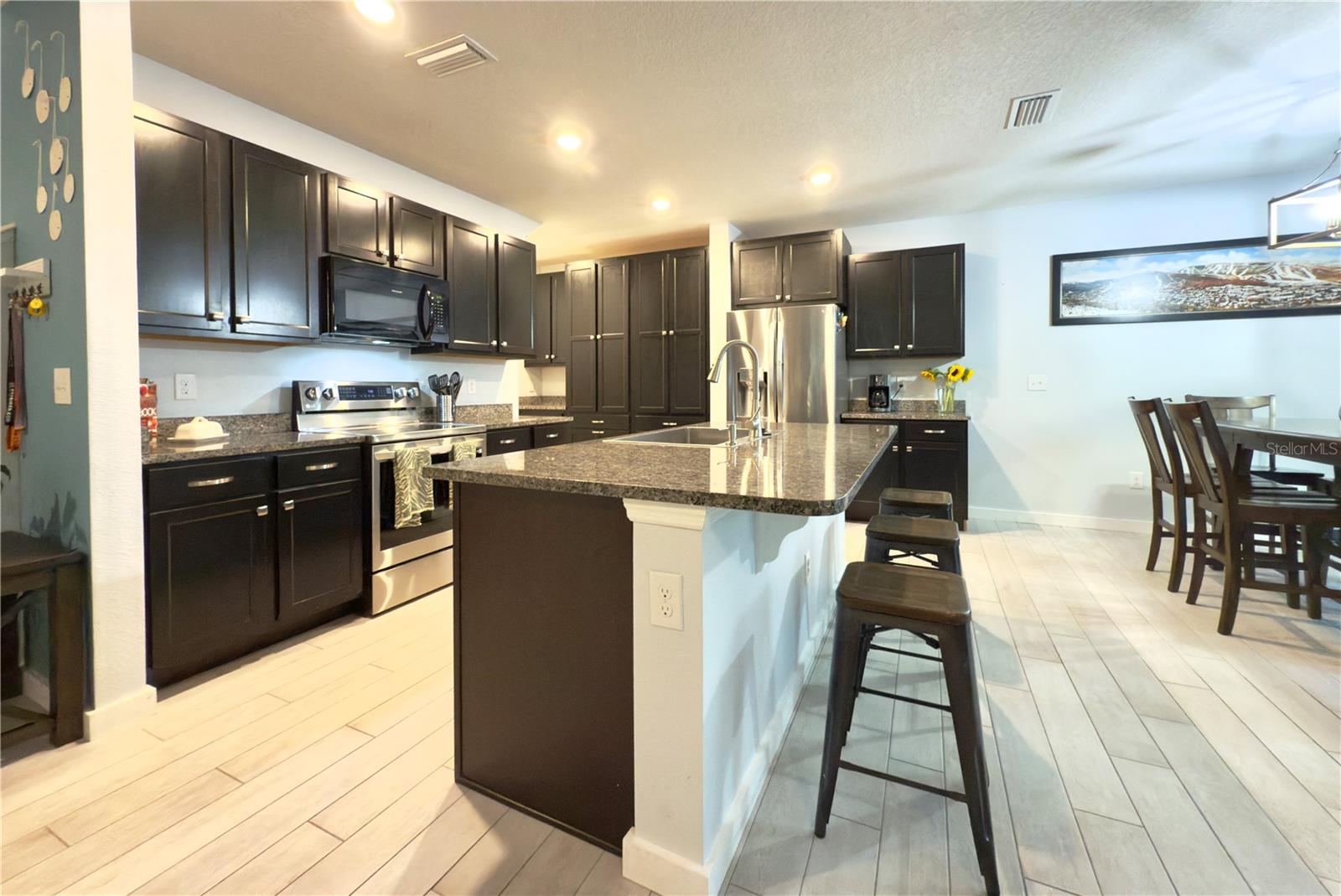 5132 WILLOW BREEZE WAY