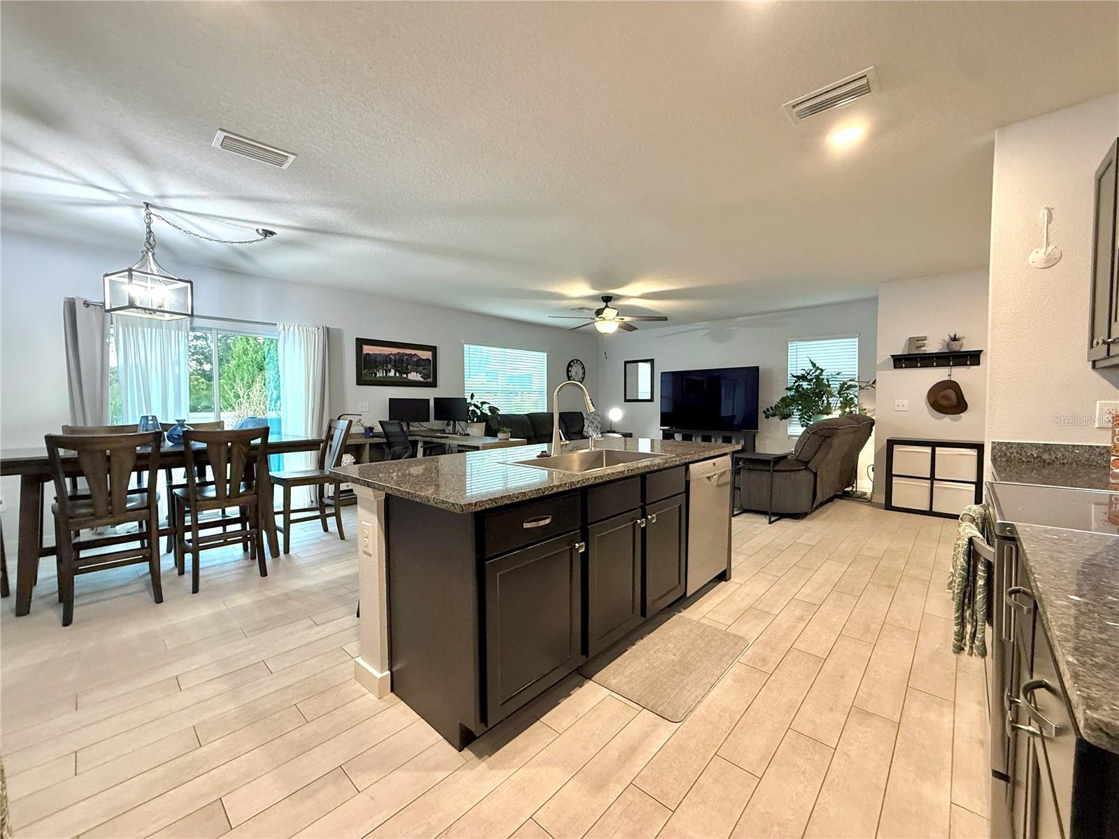 SILVERSTONE SOUTH - Residential