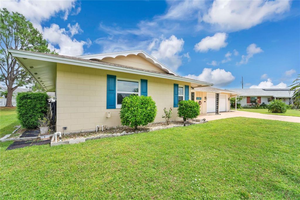 Photo of 1207 Simmons Way, Sun City Center, FL 33573 (MLS # O6335532)