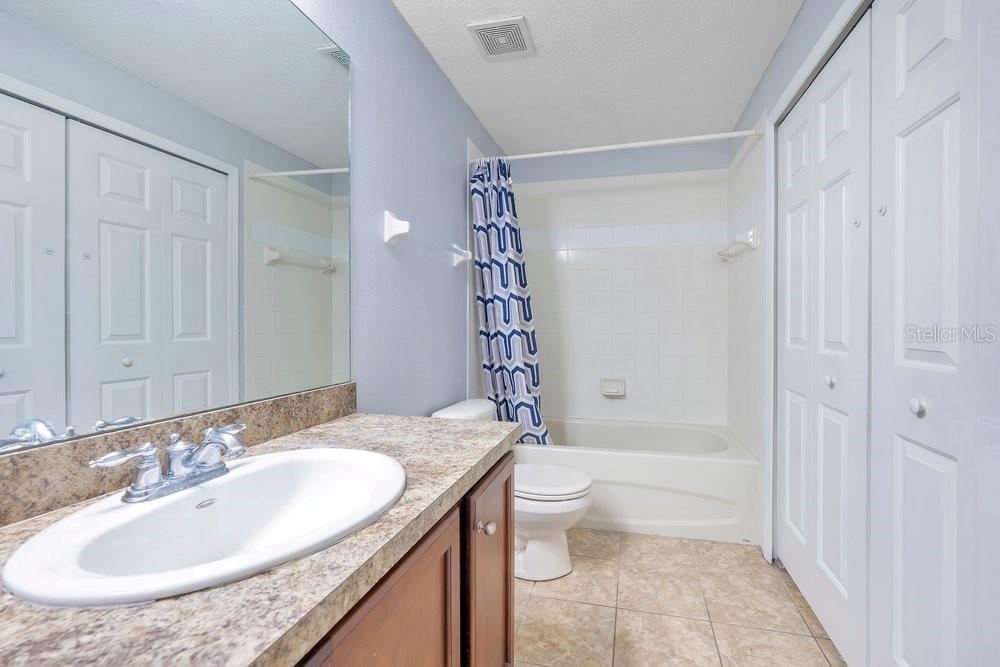 COBBLESTONE LANDING TWNHMS CONDO - Residential
