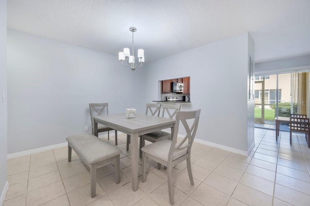 COBBLESTONE LANDING TWNHMS CONDO - Residential